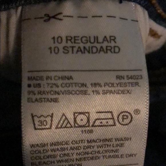 Old Navy Rockstar Jeans - Picture 4 of 4